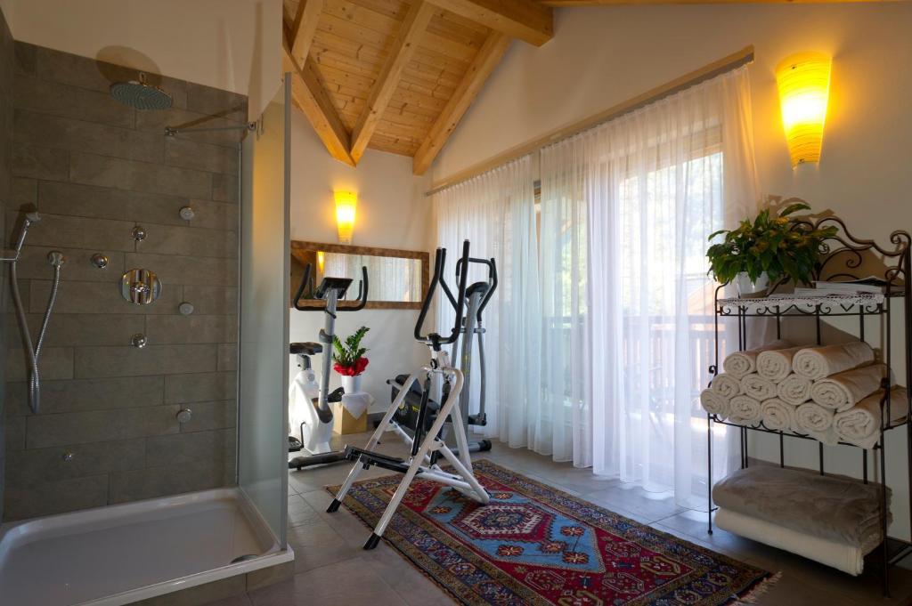 Les Gomines Bb***** Bed and Breakfast San Vigilio Di Marebbe Exterior foto